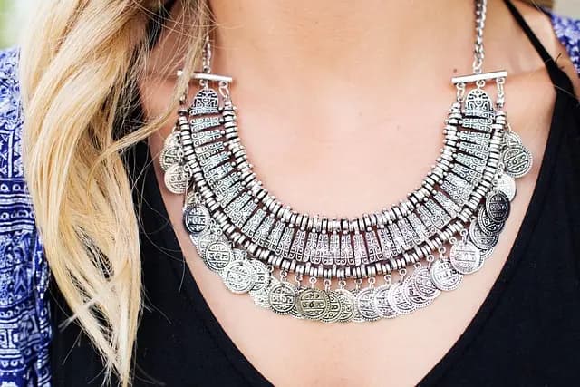 Les meilleures émeraudes en accessoire